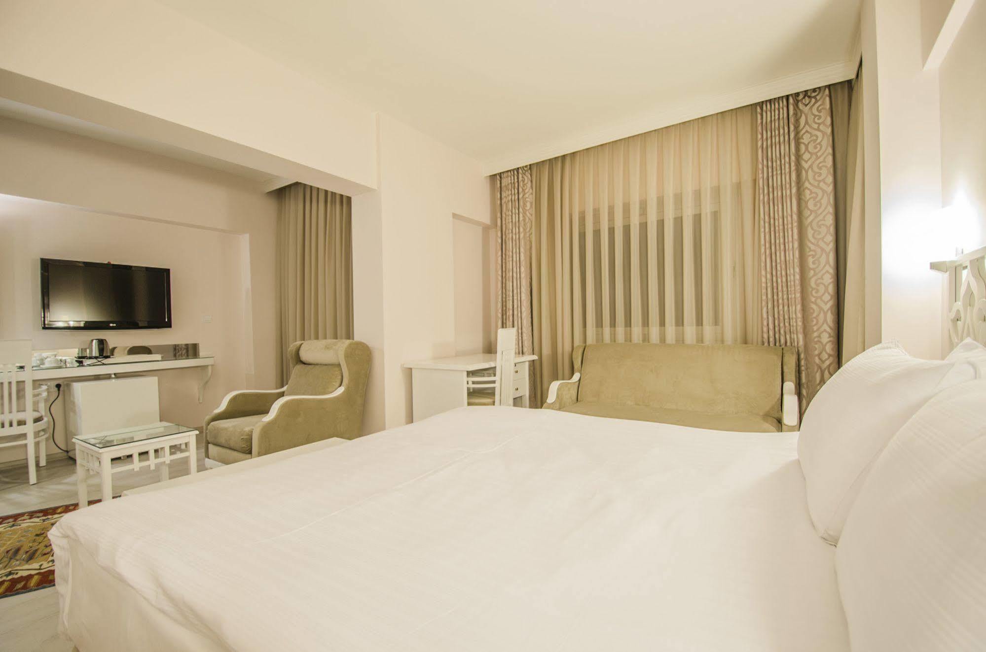Cimenoglu Hotel 4*